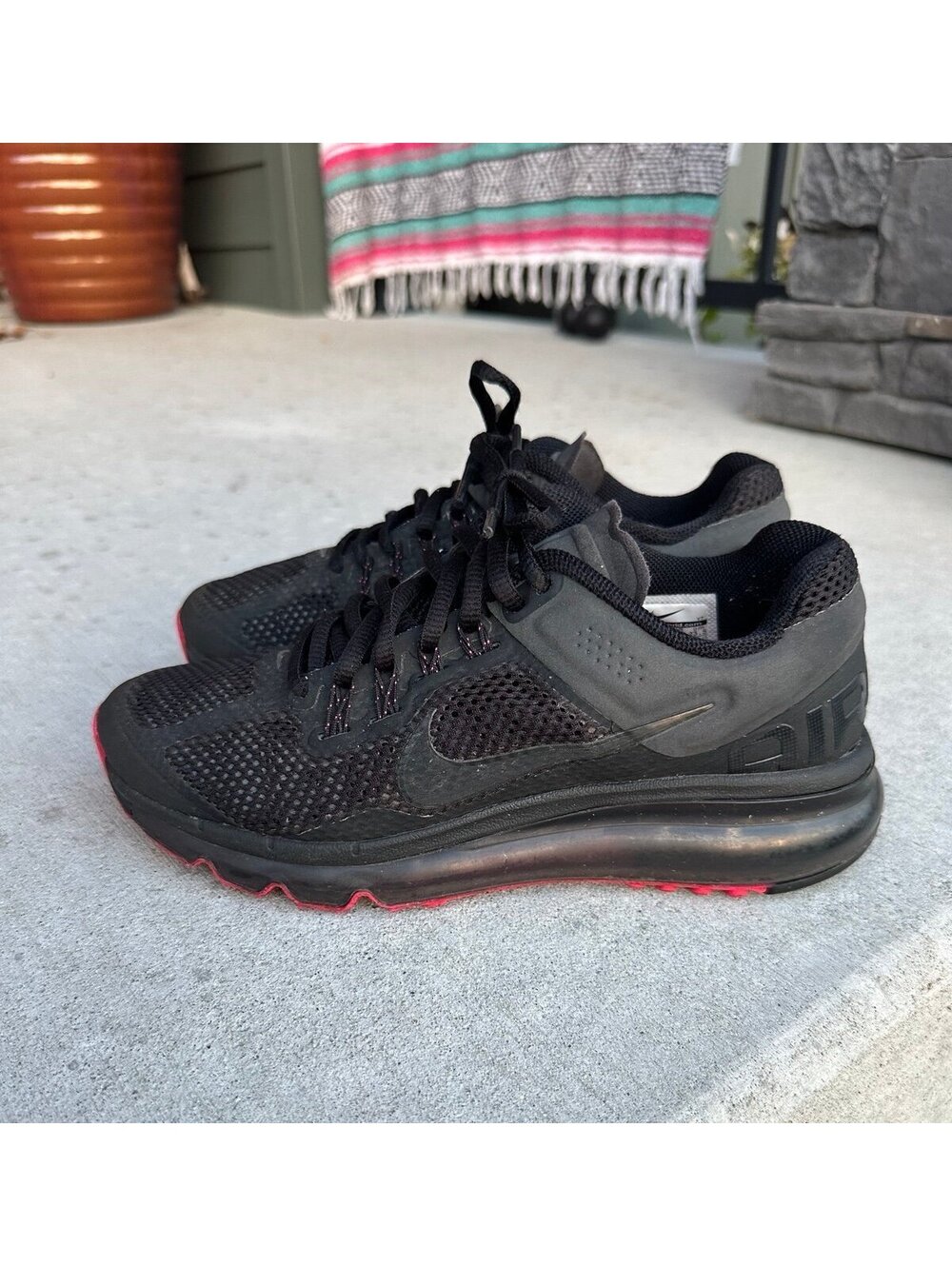 Nike Air Max 2013 LE Women’s 6.5 Black Pink 579585-060 Running Shoes
